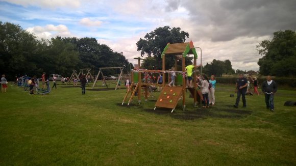 Opening of MUGA Pinder Park 2016